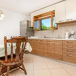 Apartman Cd-1933 *