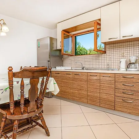 Apartament 2 Bedroom Lovely In *