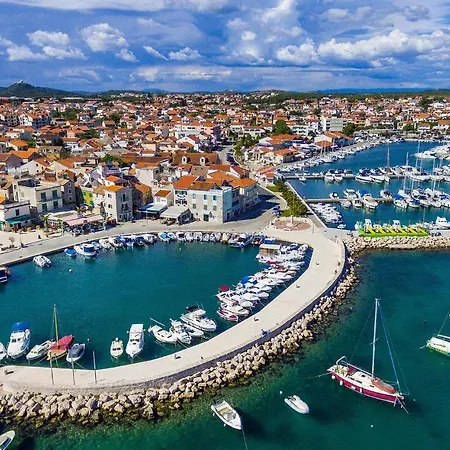 2 Bedroom Lovely In * Vodice