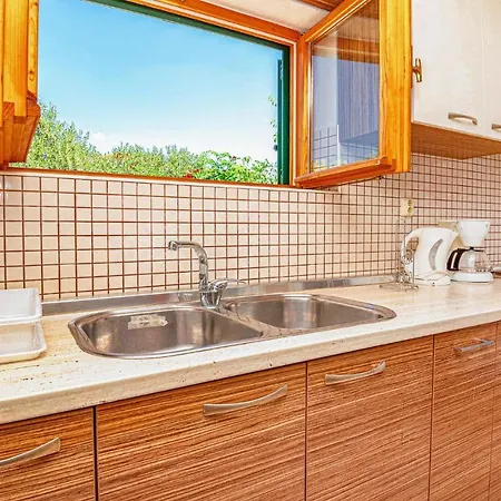Amazing In With Kitchen *