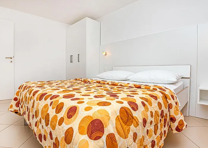 Cd-1933 * Βόντιτσε